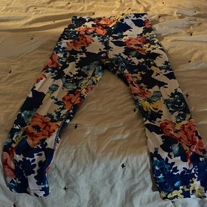Marika Flower Pattern Yoga Pants size Medium